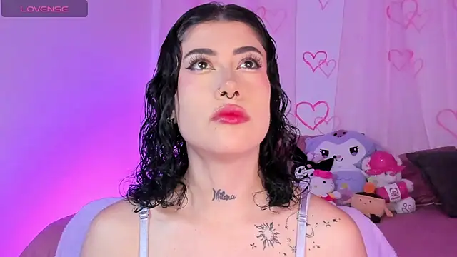 melody suarez online show from 09/28/25, 05:51