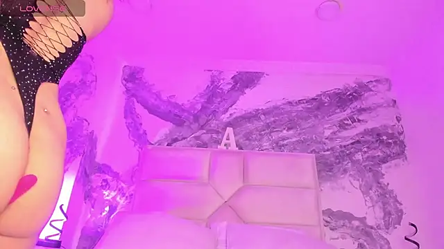 AriannaRouxx online show from 12/29/24, 08:11