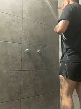 Snapshot of perrrotegrande chatting on 10/17/25, 01:35 perrrotegrande online show from 10/17/25, 01:35