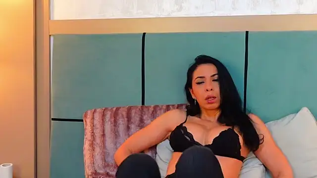 SarraRose online show from 01/03/25, 03:16
