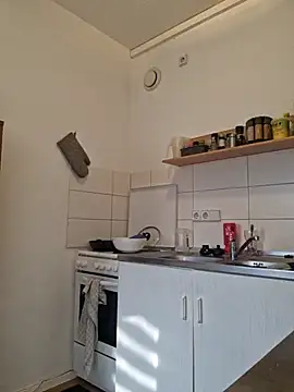 Snapshot of Maiki82 chatting on 01/08/25, 09:32 Maiki82 online show from 01/08/25, 09:32