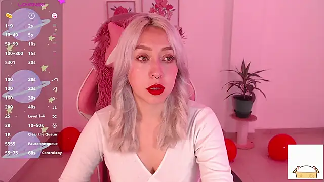 Snapshot of Dahlia__espresso chatting on 02/25/25, 05:58 Dahlia espresso online show from 02/25/25, 05:58