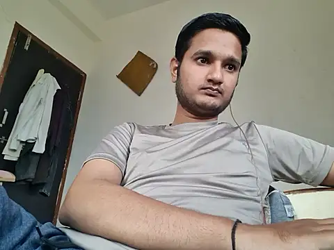 Snapshot of Jonrobinso chatting on 10/17/25, 04:26 Jonrobinso online show from 10/17/25, 04:26