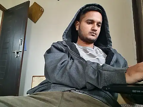 Snapshot of Jonrobinso chatting on 11/23/25, 05:29 Jonrobinso online show from 11/23/25, 05:29