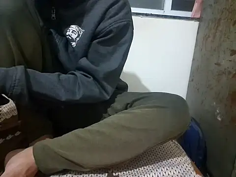 Snapshot of Jonrobinso chatting on 12/17/25, 03:18 Jonrobinso online show from 12/17/25, 03:18