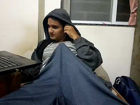Snapshot of Jonrobinso chatting on 01/05/26, 05:27 Jonrobinso online show from 01/05/26, 05:27