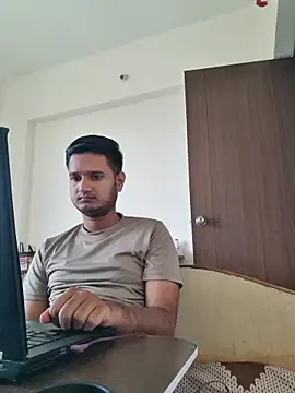 Snapshot of Jonrobinso chatting on 04/11/26, 04:17 Jonrobinso online show from 04/11/26, 04:17