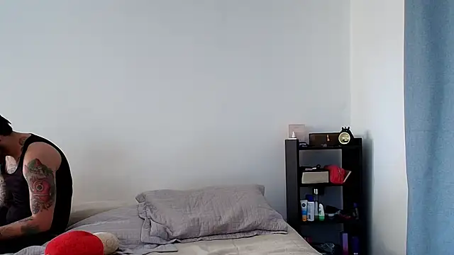 anika lowen02 online show from 02/28/25, 03:15