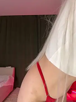 LoveLuna  online show from 05/29/26, 10:19