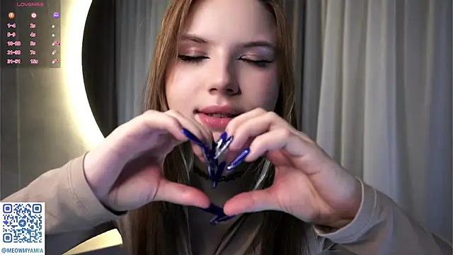 EvelyynLopez online show from 12/14/24, 05:36