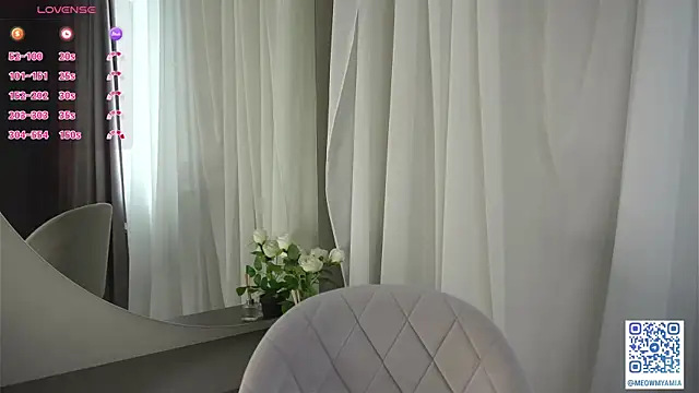 EvelyynLopez online show from 02/13/25, 07:24