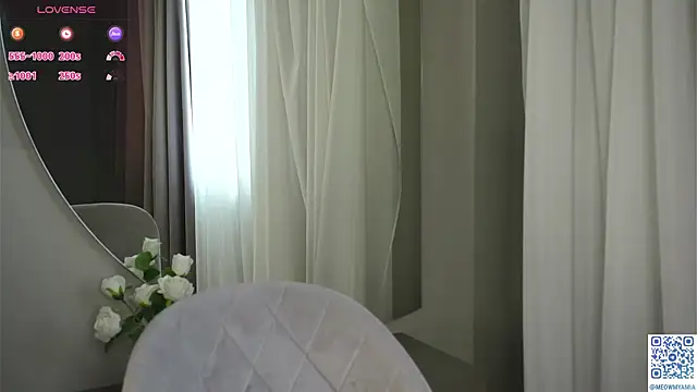 EvelyynLopez online show from 02/14/25, 07:07