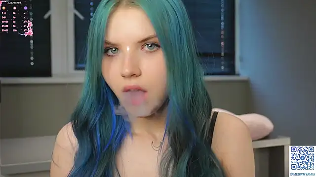 EvelyynLopez online show from 02/15/25, 10:22