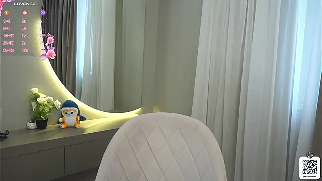 EvelyynLopez online show from 03/02/25, 10:14