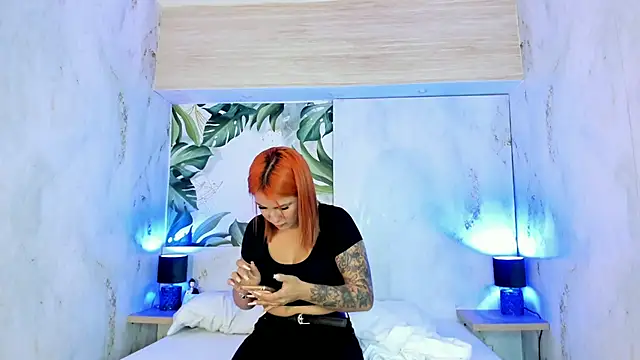 MelaniieRoux online show from 05/04/26, 07:43