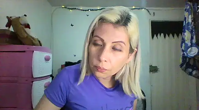 alixia81 online show from 12/05/24, 10:12