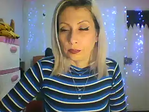 alixia81 online show from 02/13/25, 01:50