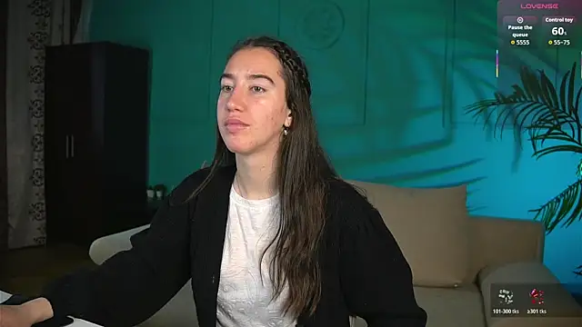 Belle Via online show from 05/25/26, 03:51