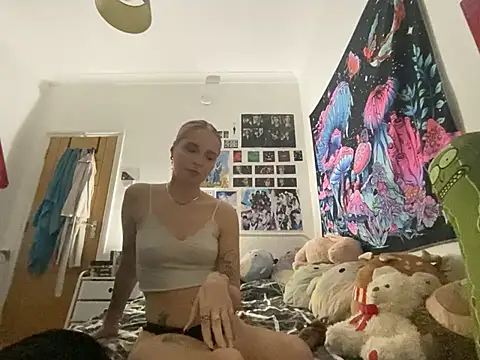 EmilyCleeveland online show from 03/05/26, 10:06