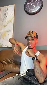 AaronCruz  online show from 02/13/25, 01:15