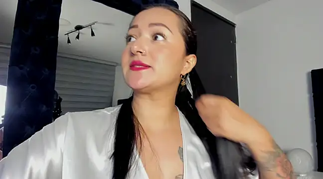 Snapshot of _Cristal_evans chatting on 02/03/25, 04:04 Cristal evans online show from 02/03/25, 04:04