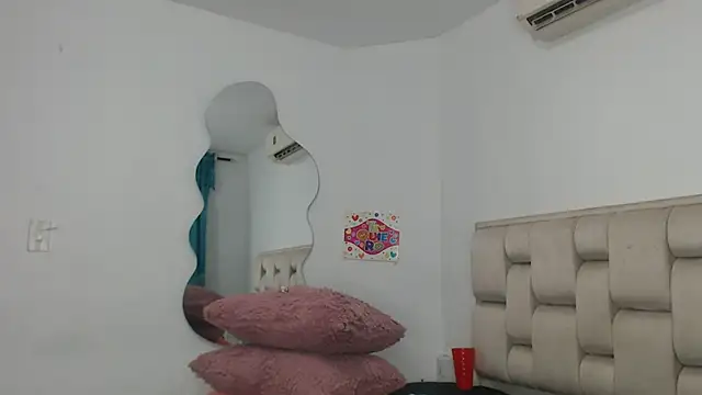 Roxy-Smith online show from 11/14/25, 11:02