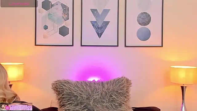 ariivega online show from 01/24/25, 03:00