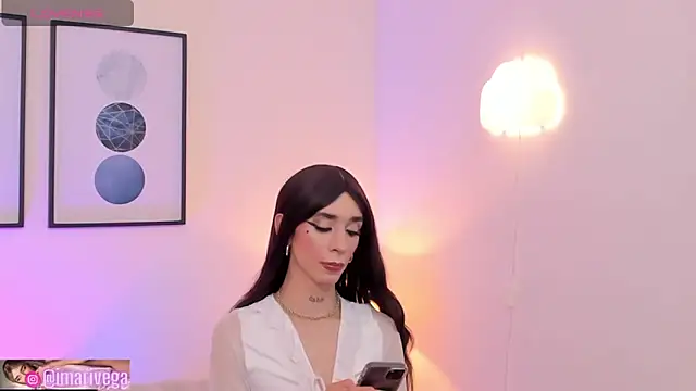 ariivega online show from 09/20/25, 07:42