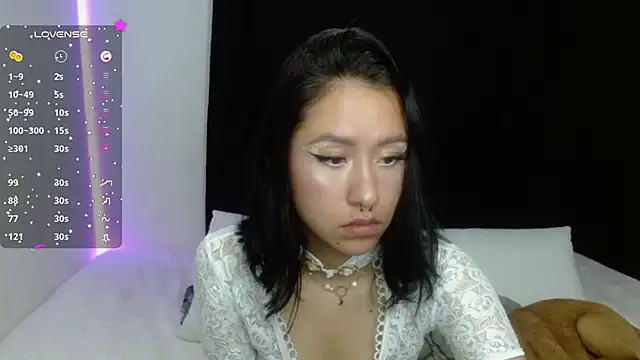 Anne Nicholson online show from 12/27/24, 03:31