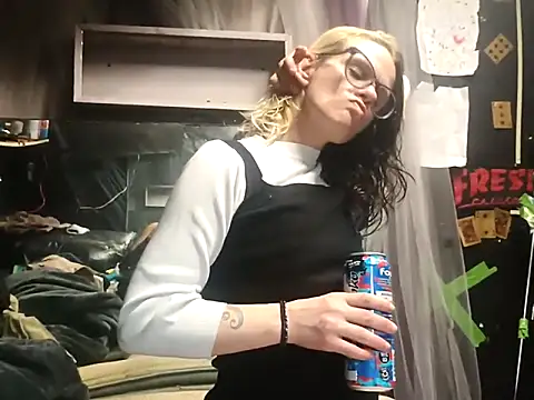 angelsplaytoy69699 online show from 02/22/25, 09:04