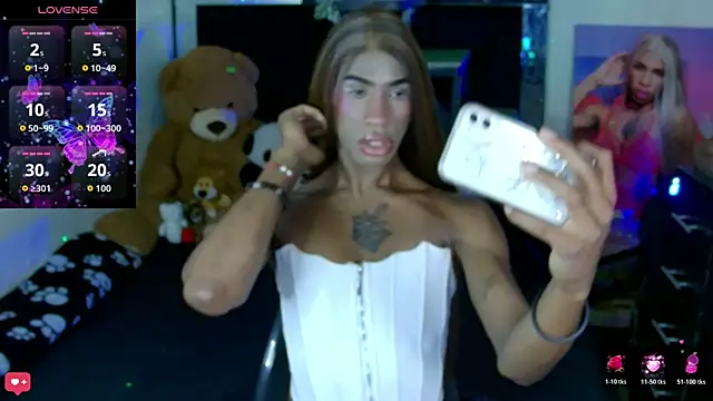 Snapshot of Kendall_Gil chatting on 04/07/26, 02:23 Kendall Gil online show from 04/07/26, 02:23