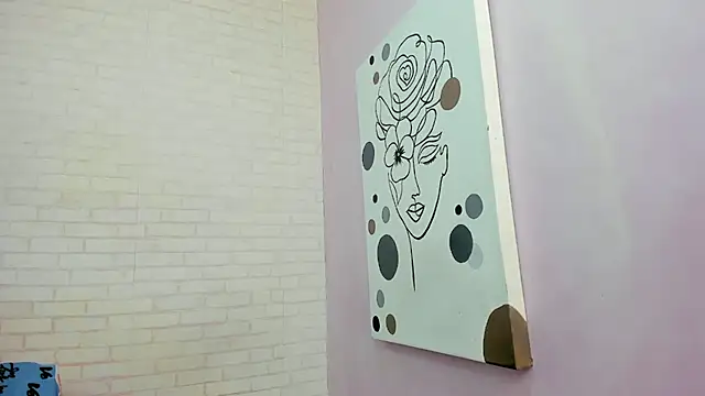 Snapshot of Tiffany_mendez chatting on 09/13/25, 12:05 Tiffany mendez online show from 09/13/25, 12:05