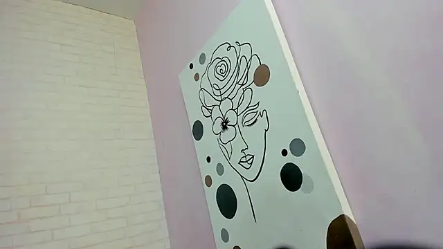 Snapshot of Tiffany_mendez chatting on 09/17/25, 12:07 Tiffany mendez online show from 09/17/25, 12:07