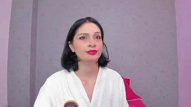 Snapshot of Tiffany_mendez chatting on 10/03/25, 12:13 Tiffany mendez online show from 10/03/25, 12:13