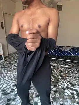 Snapshot of wild_x_predator chatting on 03/16/25, 05:14 wild x predator online show from 03/16/25, 05:14