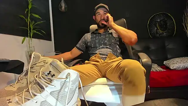 alessandro wye online show from 10/17/25, 06:49