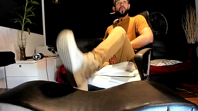 alessandro wye online show from 11/02/25, 03:09