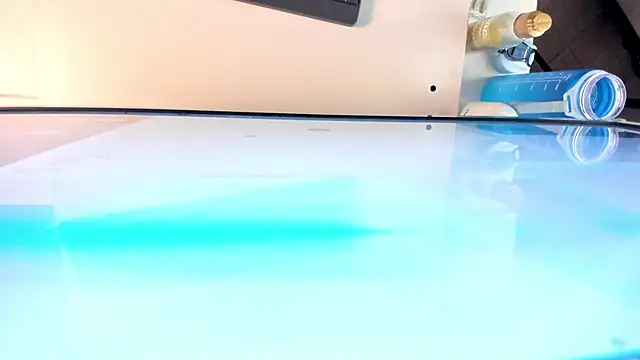 escarleth   online show from 01/03/25, 12:41