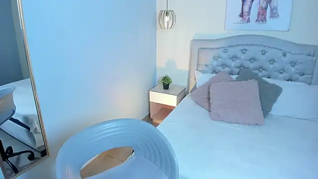 Snapshot of escarleth__ chatting on 11/26/25, 01:01 escarleth online show from 11/26/25, 01:01