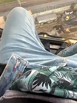 zilzop online show from 12/16/25, 01:16