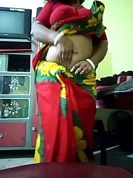 Snapshot of Riyaa_2024 chatting on 12/09/24, 04:05 Riyaa 2024 online show from 12/09/24, 04:05