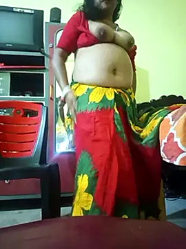 Snapshot of Riyaa_2024 chatting on 12/11/24, 05:15 Riyaa 2024 online show from 12/11/24, 05:15