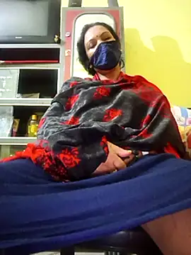 Snapshot of Riyaa_2024 chatting on 12/22/24, 08:58 Riyaa 2024 online show from 12/22/24, 08:58