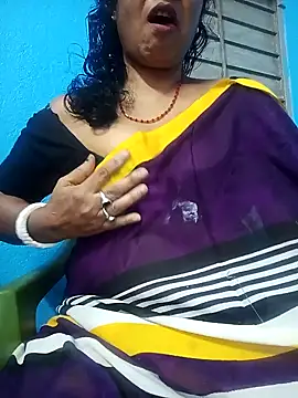 Snapshot of Riyaa_2024 chatting on 12/29/24, 10:23 Riyaa 2024 online show from 12/29/24, 10:23