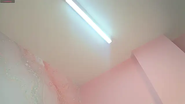 soyzarahtorres online show from 03/14/25, 03:37