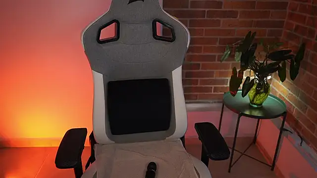 Snapshot of anyacutex chatting on 01/01/25, 10:13 anyacutex online show from 01/01/25, 10:13