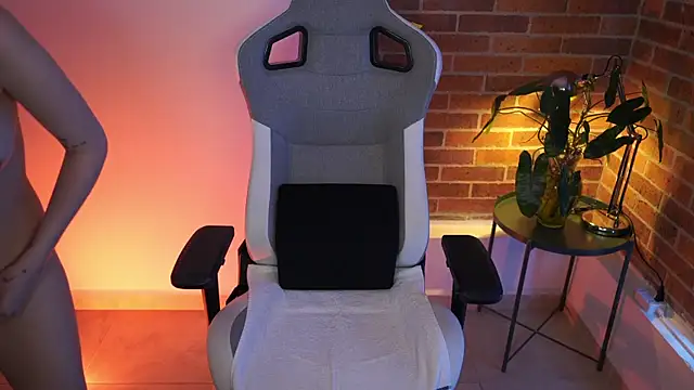 Snapshot of anyacutex chatting on 01/18/25, 07:37 anyacutex online show from 01/18/25, 07:37