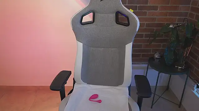 Snapshot of anyacutex chatting on 03/16/25, 09:37 anyacutex online show from 03/16/25, 09:37