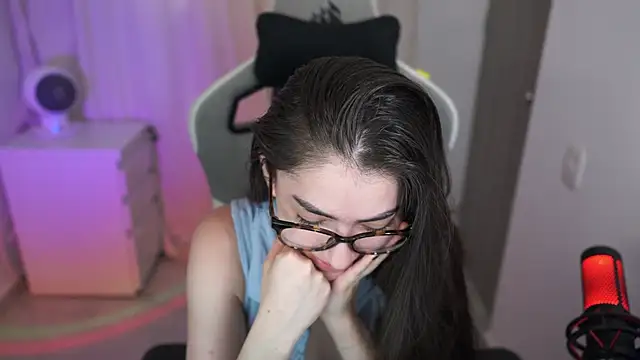 Snapshot of anyacutex chatting on 10/25/25, 09:53 anyacutex online show from 10/25/25, 09:53