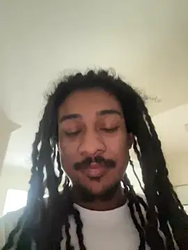Snapshot of Mazi_Kazi03 chatting on 06/15/26, 02:41 Mazi Kazi03 online show from 06/15/26, 02:41